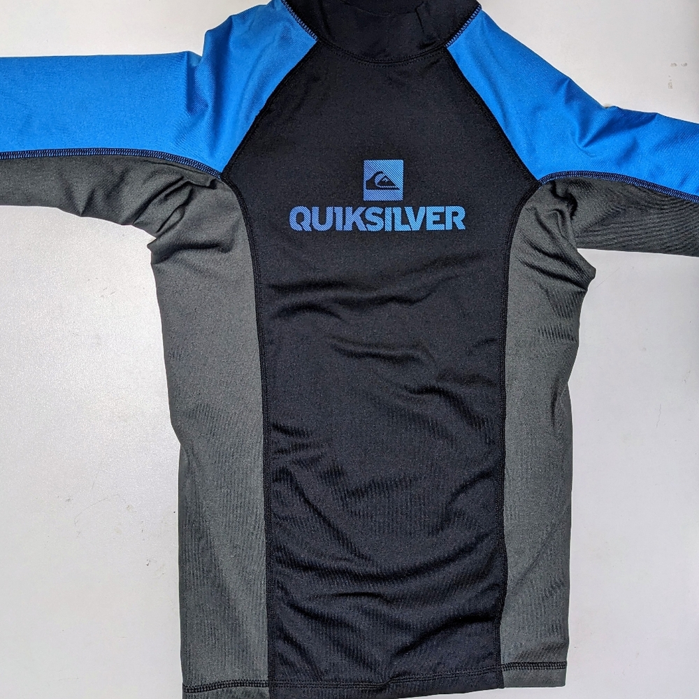 Quiksilver Rashguard - Picture 4 of 6